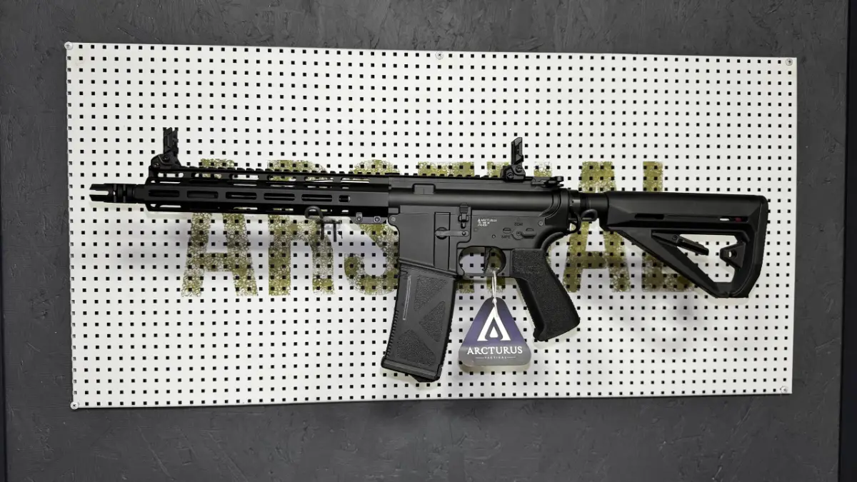 Страйкбольна штурмова гвинтівка Arcturus AR15 CQB FE 1.14J Black, фото 2